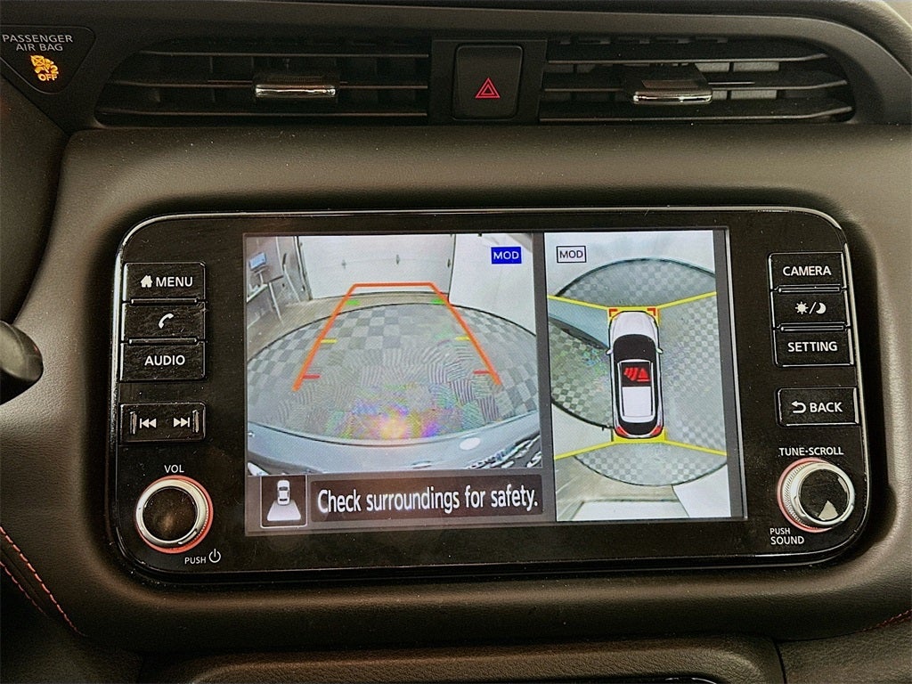 2022 Nissan Kicks SR