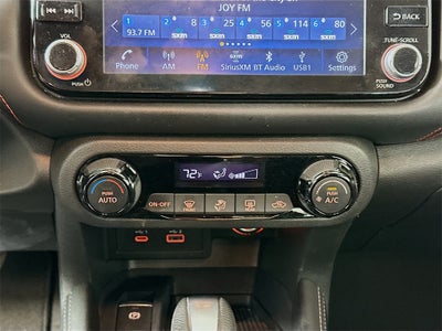 2022 Nissan Kicks SR