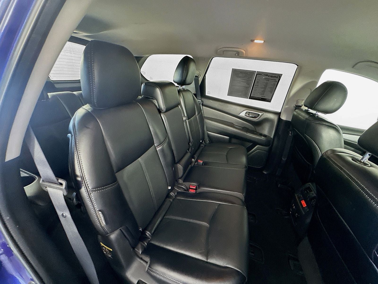 2020 Nissan Pathfinder SL