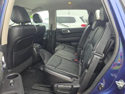 2020 Nissan Pathfinder SL