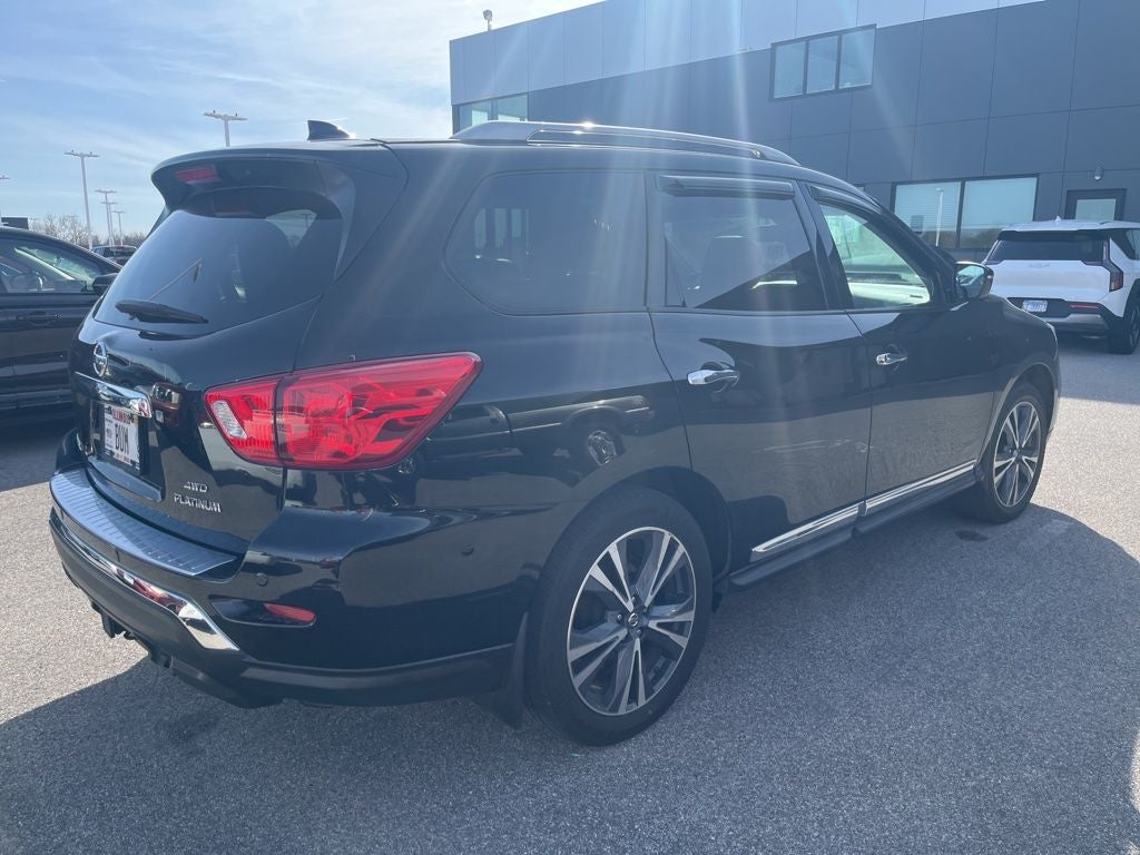 2019 Nissan Pathfinder Platinum
