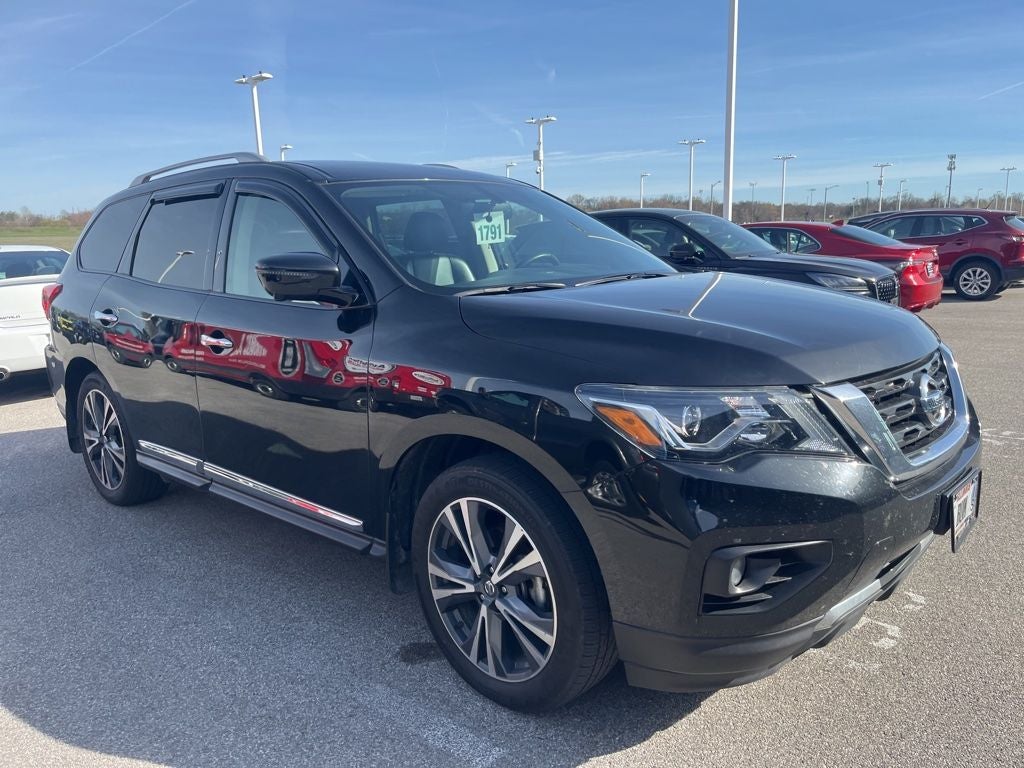 2019 Nissan Pathfinder Platinum