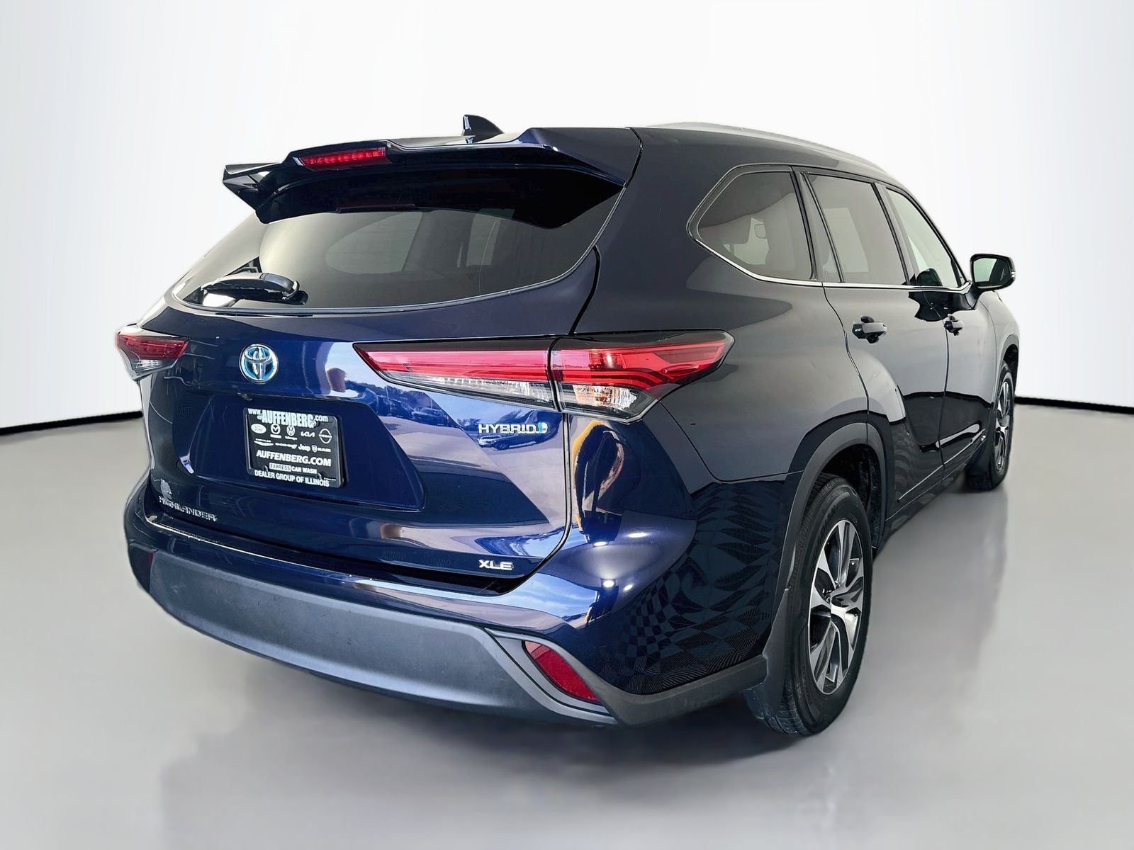 2022 Toyota Highlander Hybrid XLE