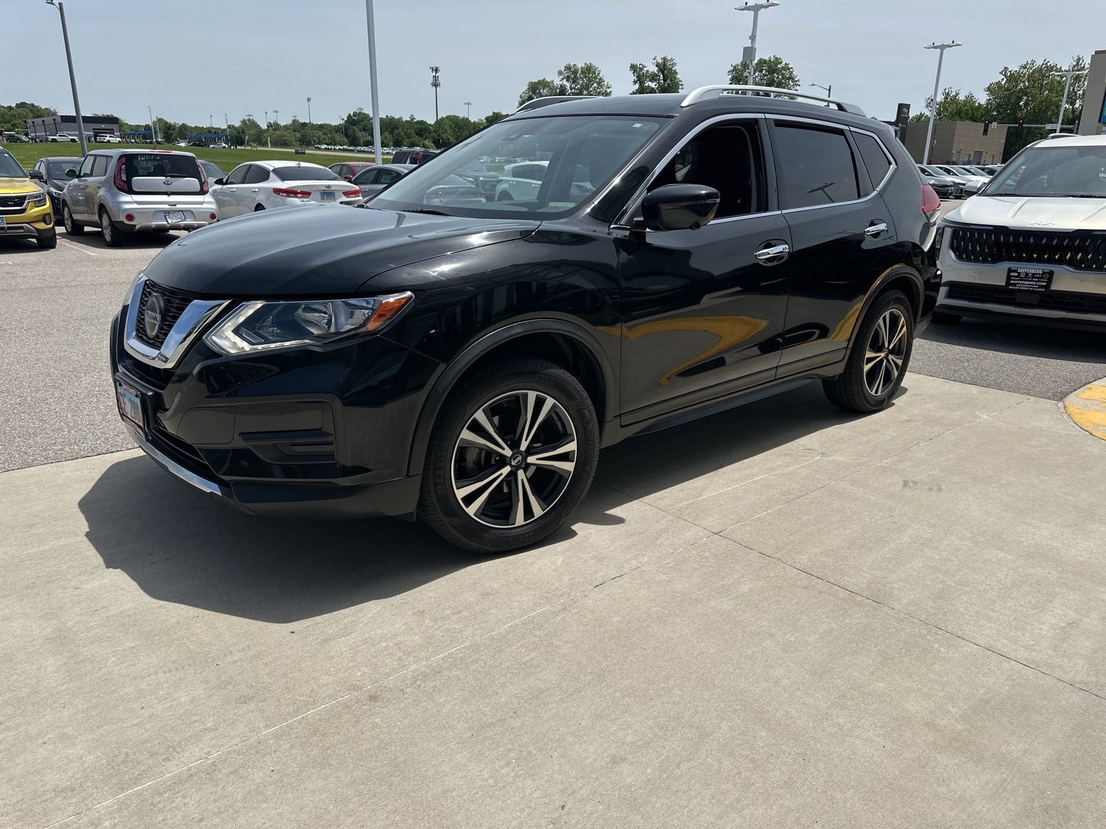 2020 Nissan Rogue SV