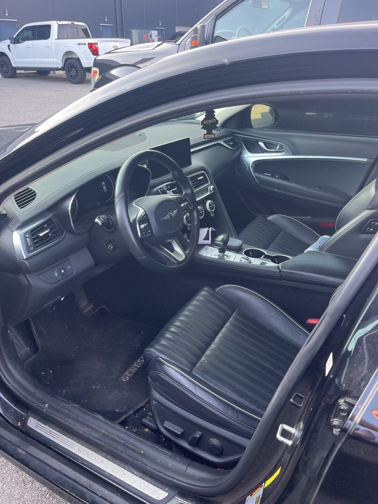 2022 Genesis G70 2.0T