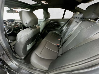 2018 BMW 3 Series 330i