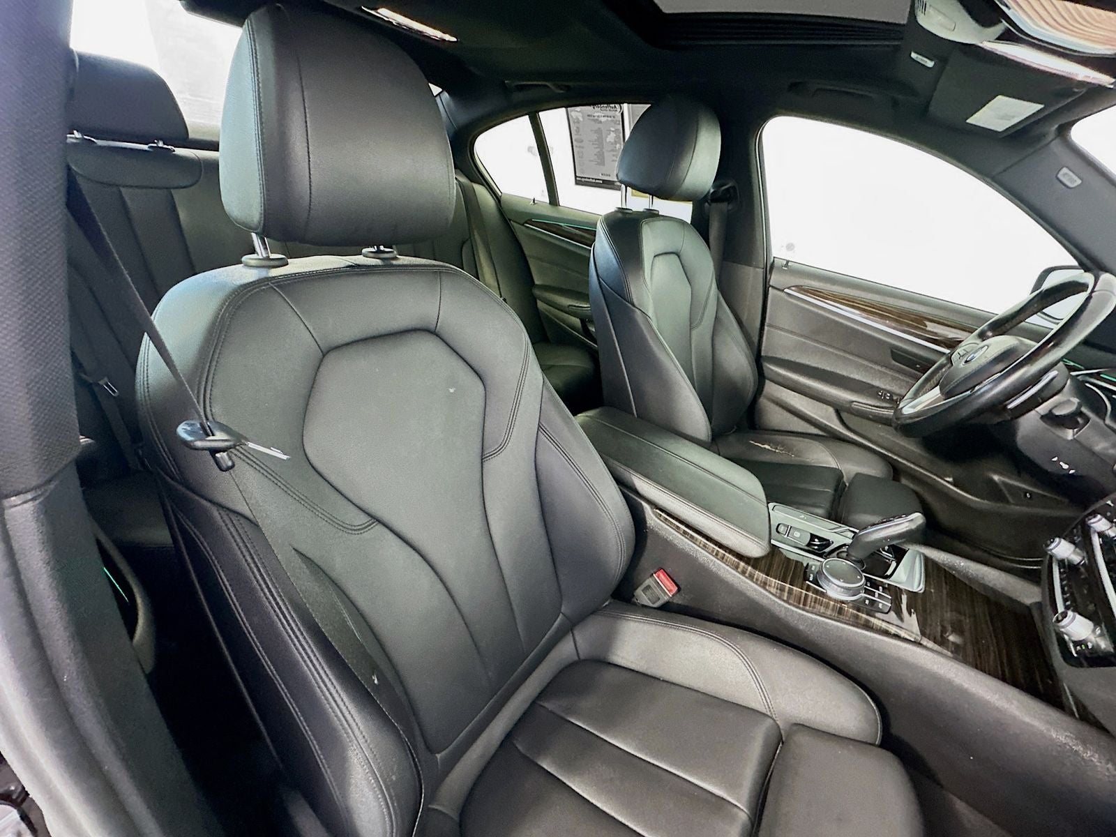2018 BMW 5 Series 530i